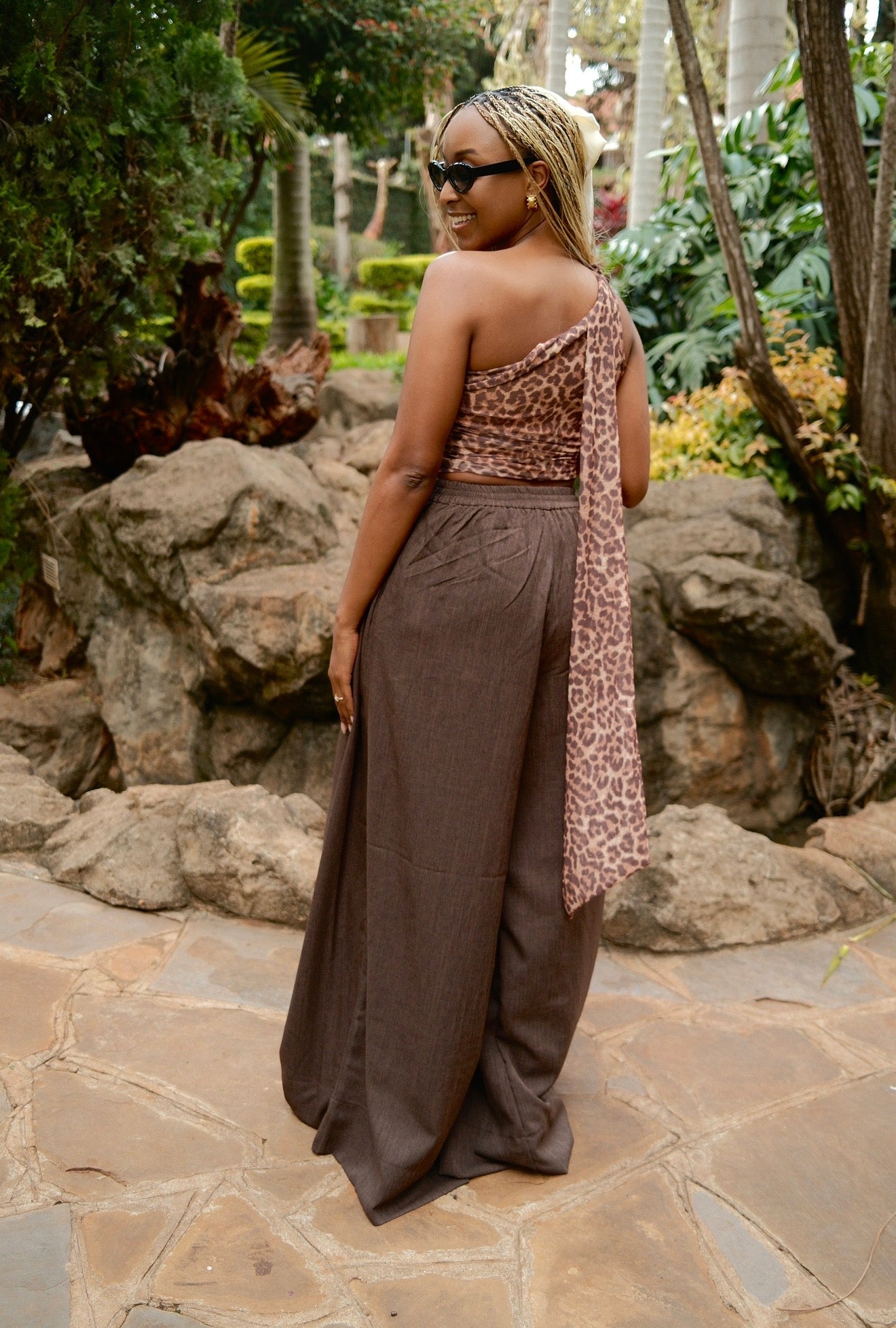 The Kim Linen Pleated Pants : Chocolate Brown