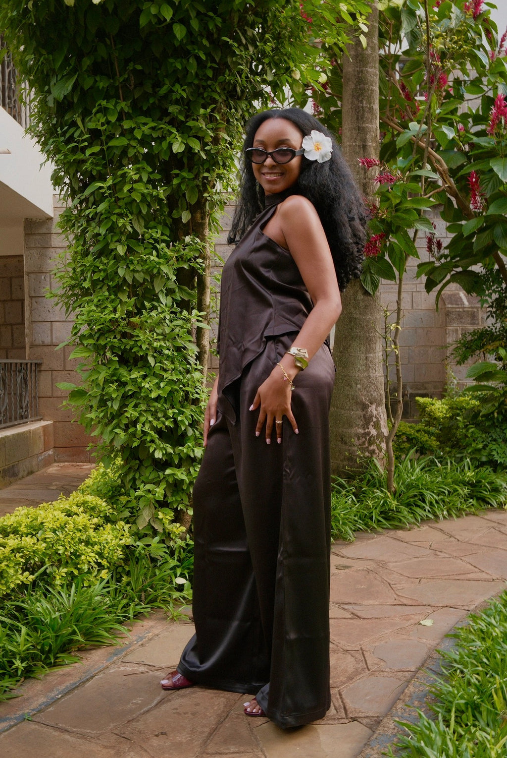 The Ivory Satin Set : Black