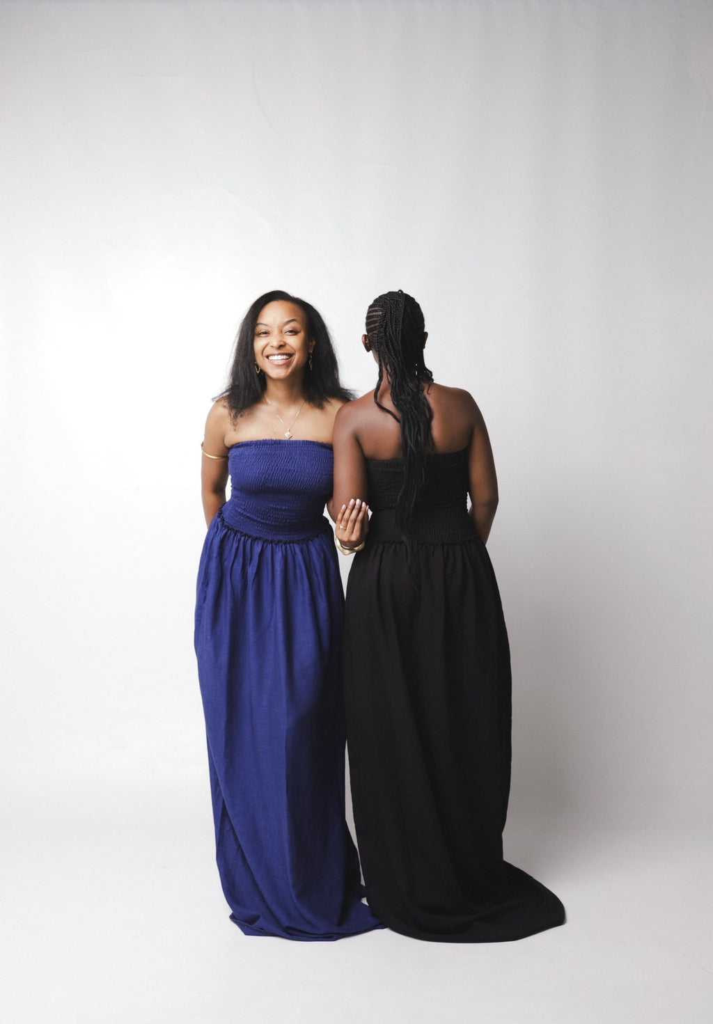 The Solara Linen Maxi Dress : Black