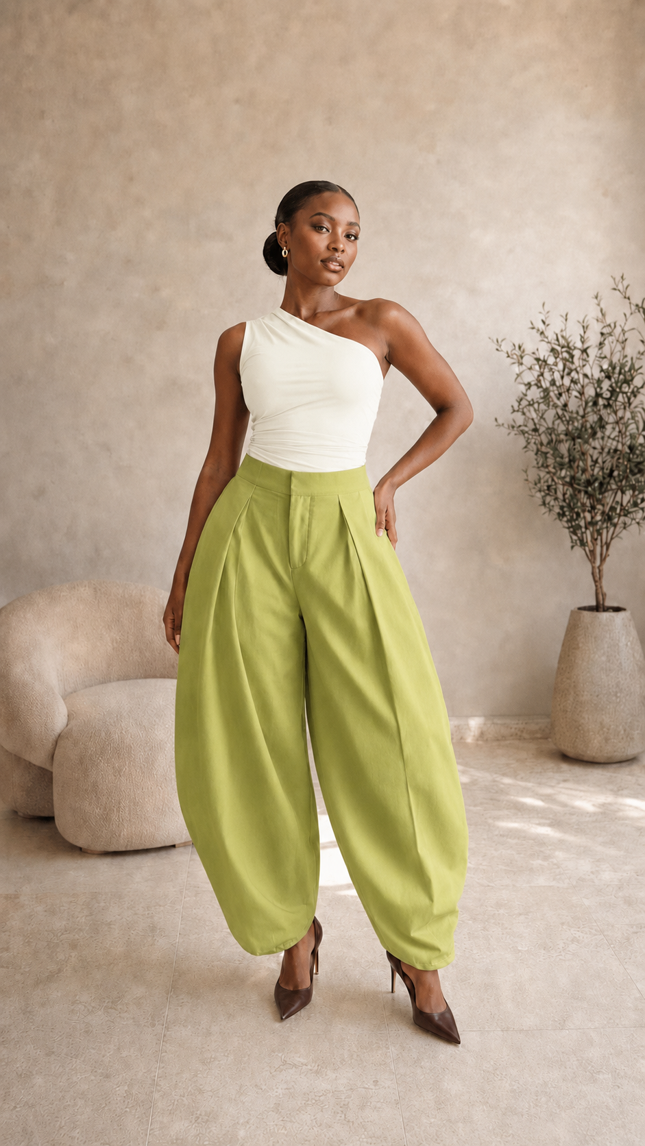 The Naki Barrel Pants : Olive green