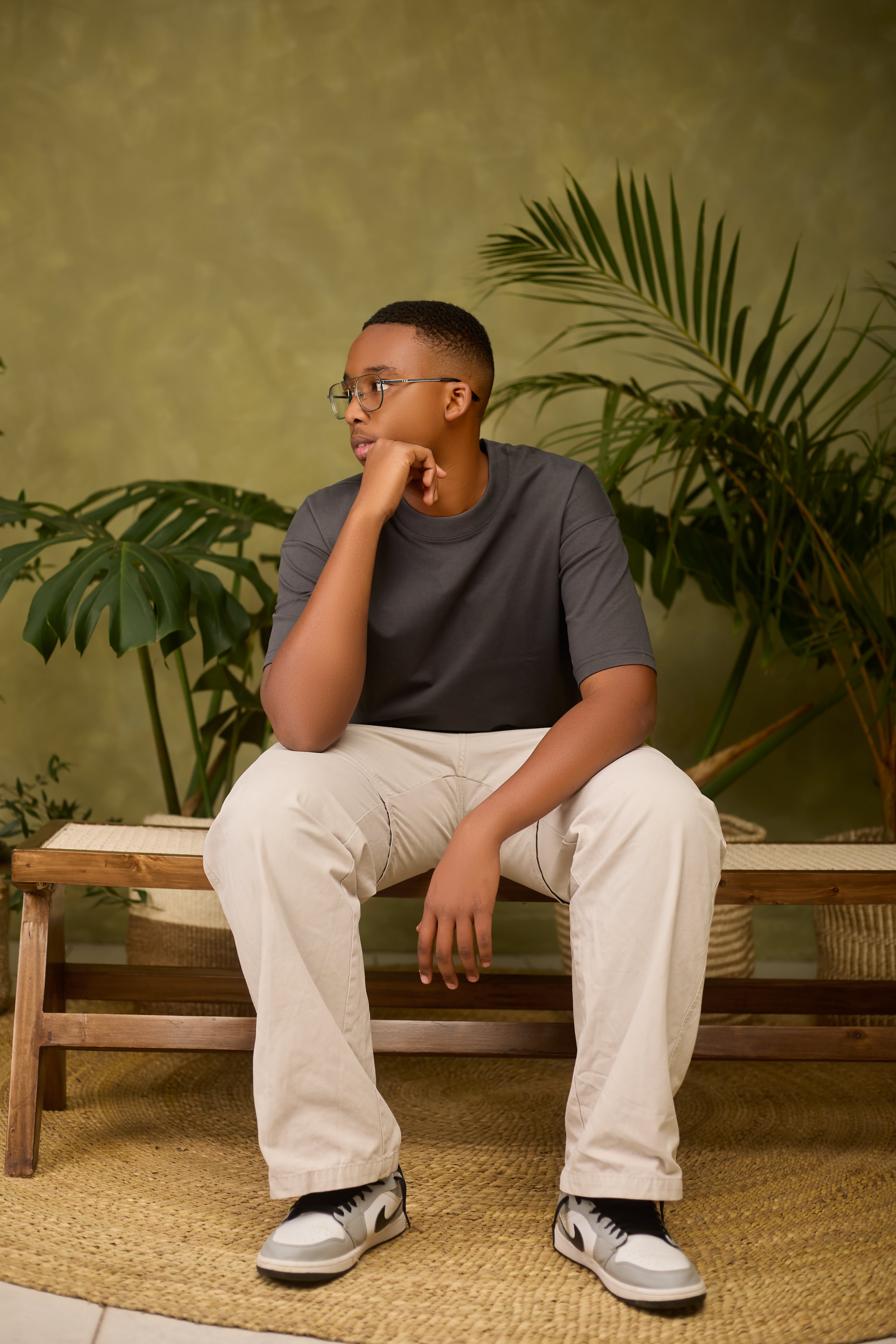 LC Heavyweight 100% Cotton Basic Tees!