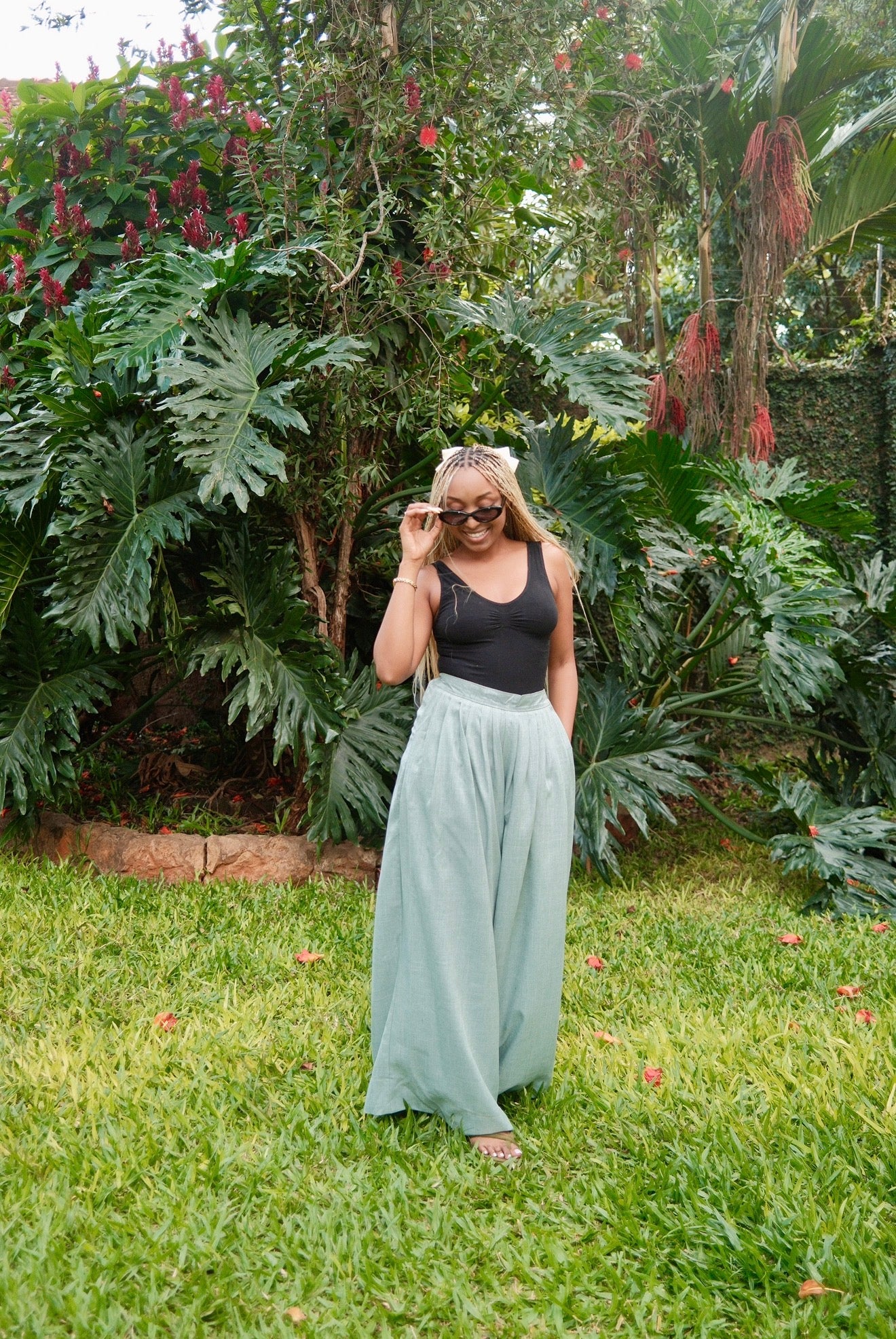 The Kim Linen Pleated Pants : Sage Green
